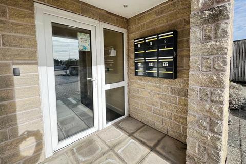2 bedroom flat for sale, Harrogate Road, Bradford BD2