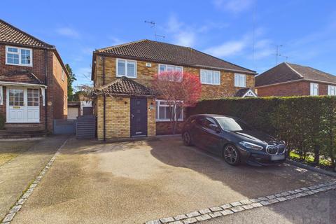 undefined, Marvell Close, Crawley RH10