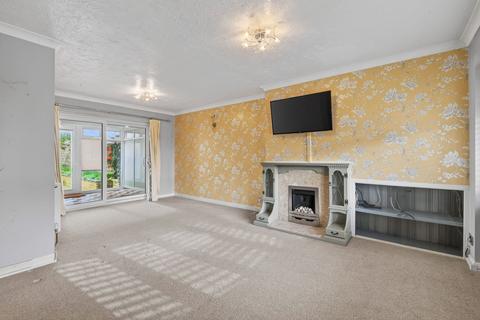 4 bedroom semi-detached house for sale, Cedar Way, Wellingborough NN8