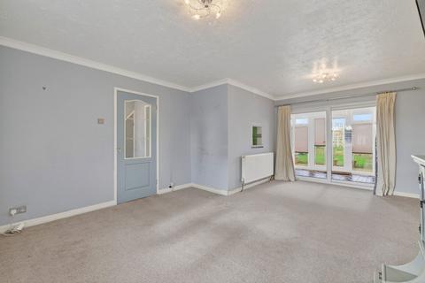 4 bedroom semi-detached house for sale, Cedar Way, Wellingborough NN8