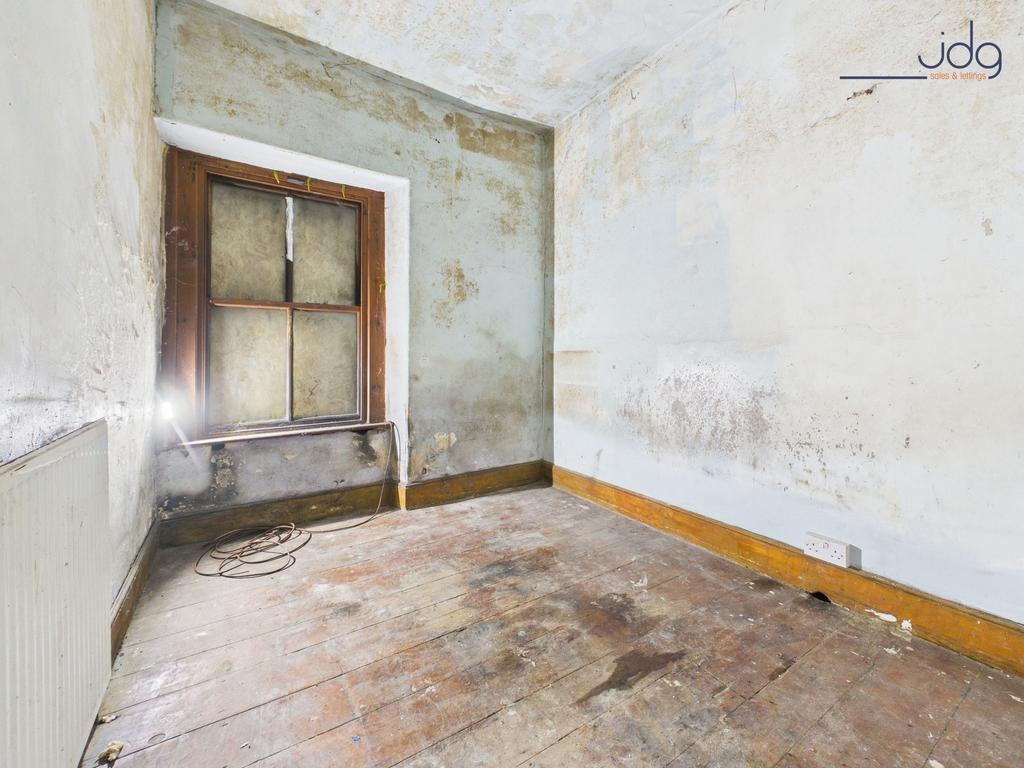 Single Bedroom