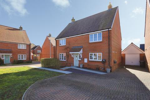 4 bedroom detached house for sale, Coach Barn Lane, Hailsham