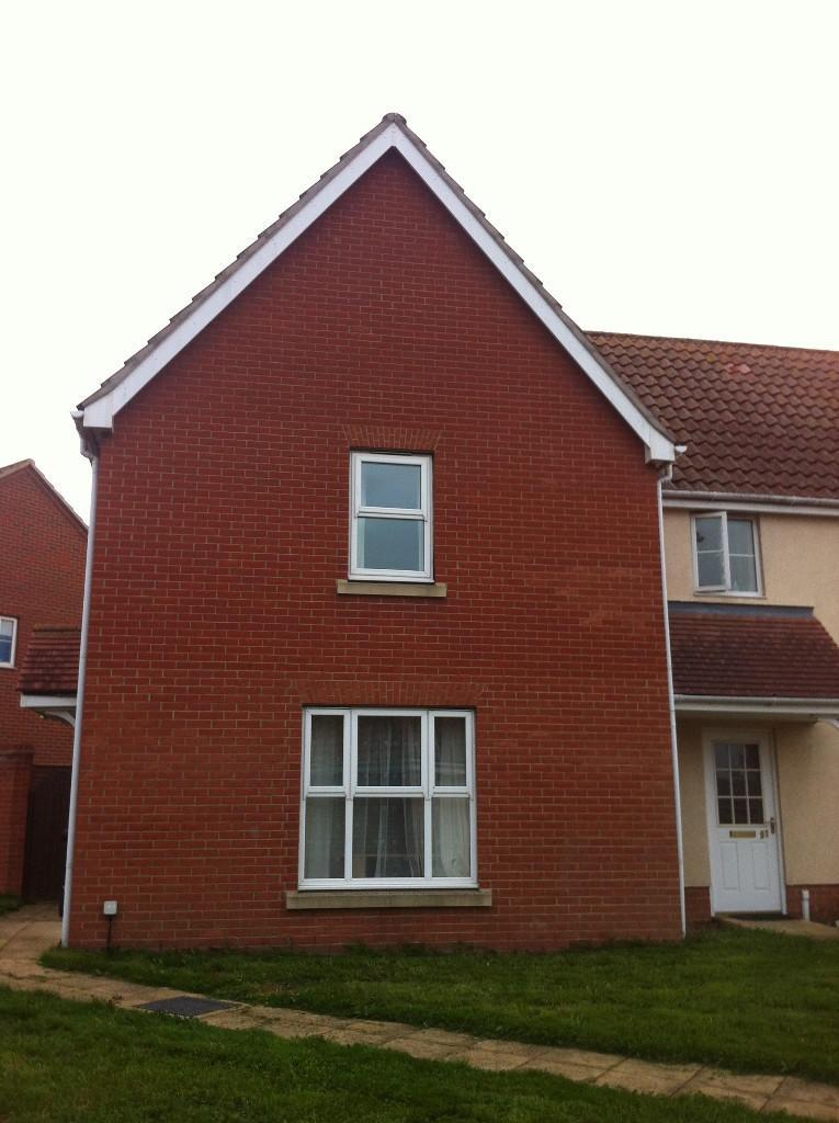 Neat two-storey red-brick semi-detached house w...