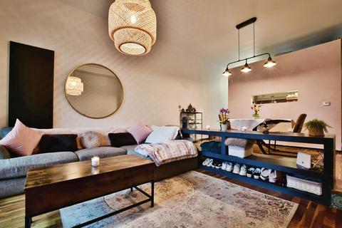 undefined, Woodfield Road, Altrincham, Greater Manchester, WA14