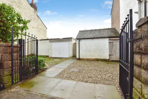 3 bedroom end of terrace house for sale, Ravens Lane, Bignall End, Stoke-on-Trent, Staffordshire, ST7
