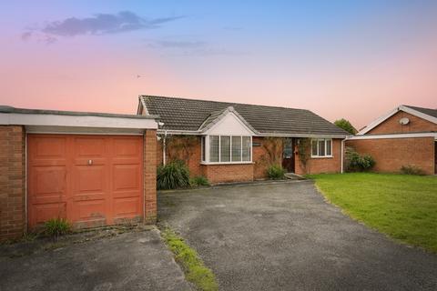 2 bedroom bungalow for sale, Kestrel Close, Winsford, Cheshire, CW7