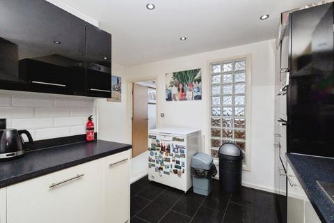 undefined, Elm Way, Chadderton, Oldham, Greater Manchester, OL9