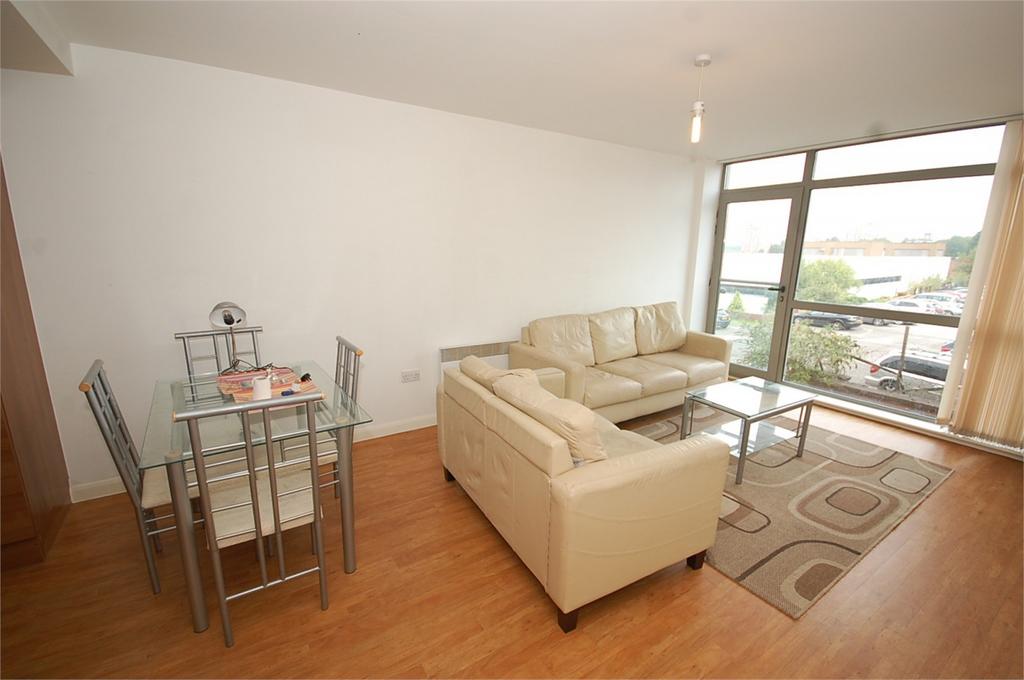 Lounge (Main) (Main)