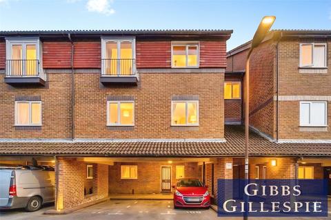 Studio to rent, Abbeyfields Close, London, NW10