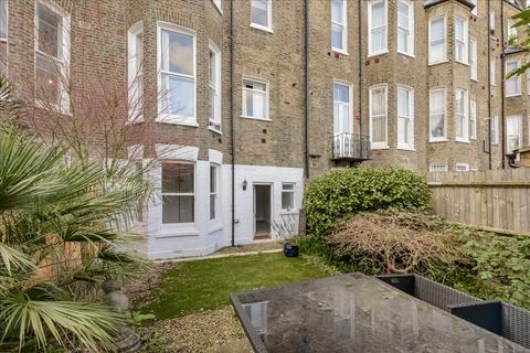 2 bedroom flat for sale, Sinclair Road, Brook Green W14