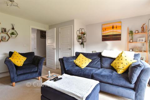 3 bedroom end of terrace house for sale, Brothers Avenue, Castle, Worthing, West Sussex