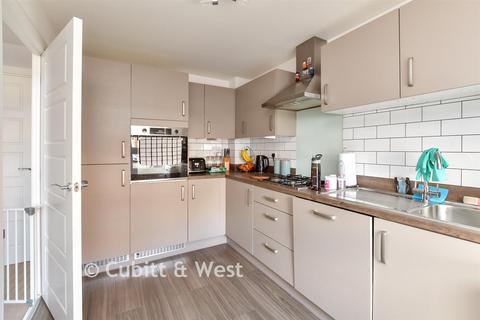 3 bedroom end of terrace house for sale, Brothers Avenue, Castle, Worthing, West Sussex
