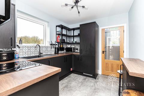 3 bedroom apartment for sale, Redhill Drive, Bournemouth BH10