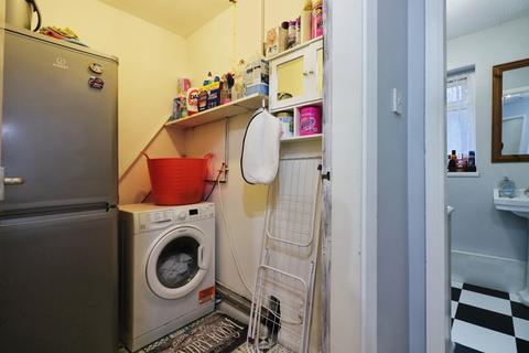 2 bedroom flat for sale, Corbar Road, Buxton, Derbyshire, SK17