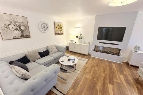 undefined, Schools Hill, Cheadle, Greater Manchester, SK8