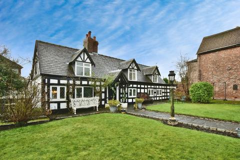 4 bedroom detached house for sale, Trenchard Drive, MANCHESTER, Lancashire, M22
