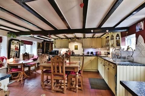 4 bedroom detached house for sale, Trenchard Drive, MANCHESTER, Lancashire, M22