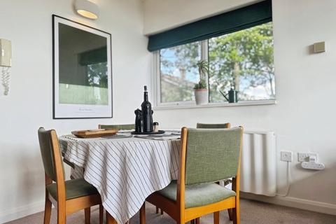 2 bedroom flat for sale, Norris Hill Drive, Heaton Norris, Stockport, SK4