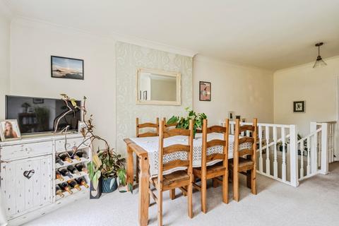 2 bedroom flat for sale, Shelley Court, Cheadle Hulme, Cheshire, SK8