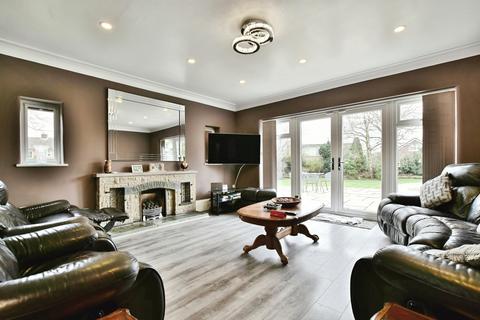 4 bedroom bungalow for sale, Glandon Drive, Cheadle Hulme, Cheadle, Greater Manchester, SK8