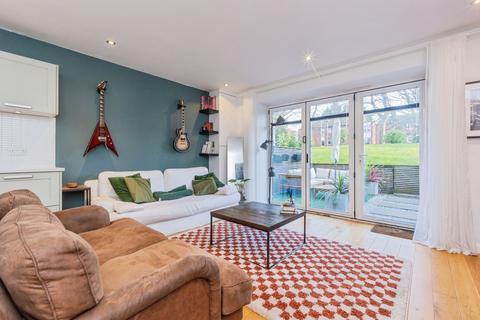 2 bedroom flat for sale, Upper Chorlton Road, Whalley Range, Greater Manchester, M16
