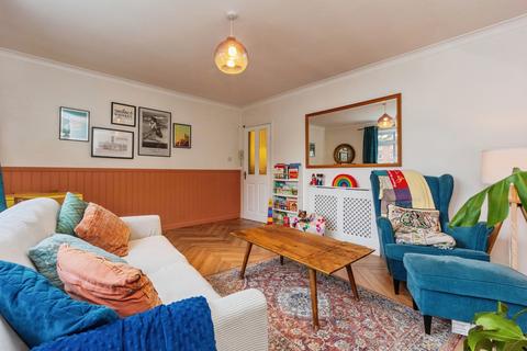 2 bedroom flat for sale, Woodlawn Court, Whalley Range, Manchester, M16