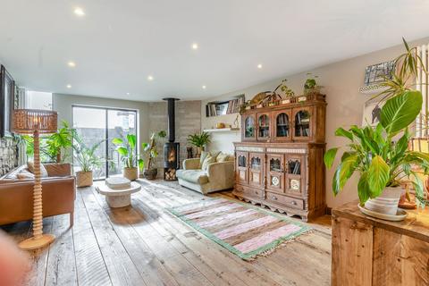 4 bedroom semi-detached house for sale, Old Village Road, Barry, CF62