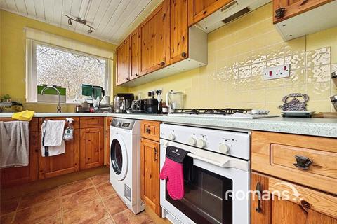 3 bedroom semi-detached house for sale, Cranford Park Drive, Yateley, Hampshire