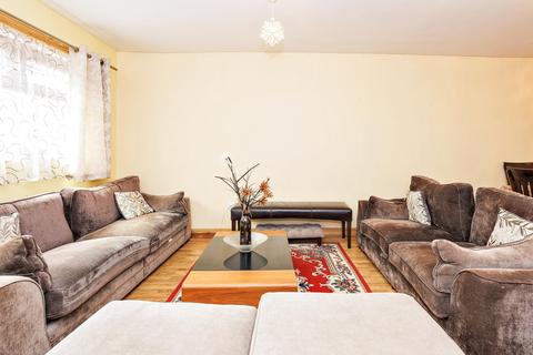 6 bedroom semi-detached house for sale, Carnaby Street, Manchester, Greater Manchester, M9