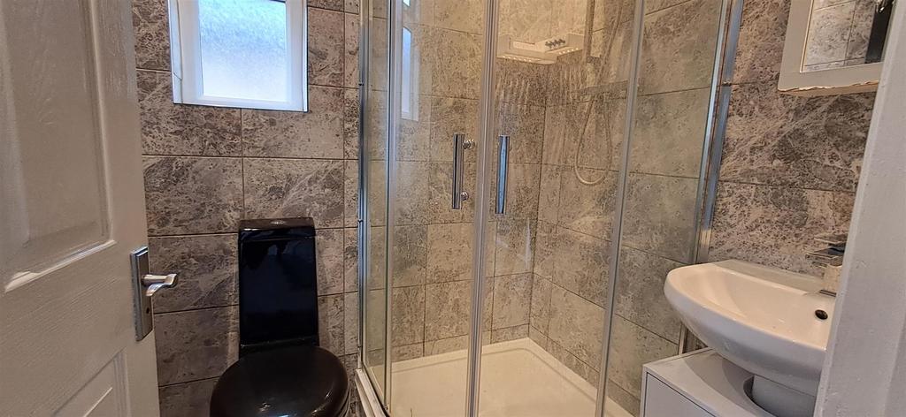 En Suite: