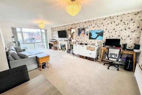 2 bedroom flat for sale, Phyldon Road, Parkstone BH12