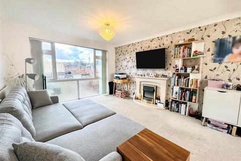 2 bedroom flat for sale, Phyldon Road, Parkstone BH12