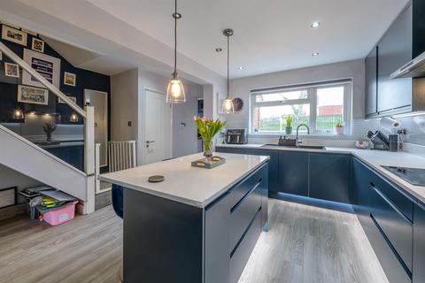 3 bedroom terraced house for sale, Bromley, Brierley Hill, DY5 4PJ