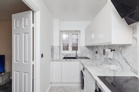 2 bedroom flat for sale, Kilmaine Avenue, Manchester, Greater Manchester, M9