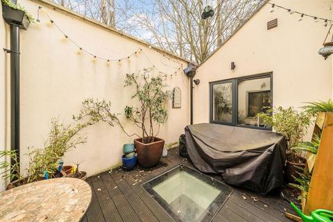 3 bedroom house for sale, Hatcham Park Mews, London SE14