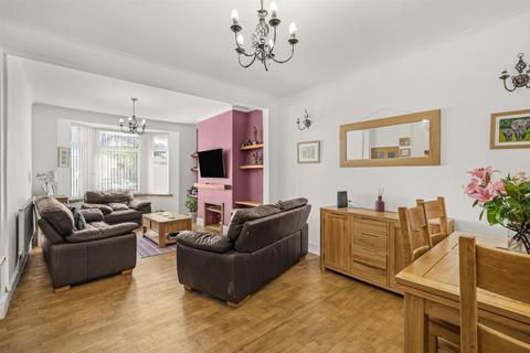 3 bedroom end of terrace house for sale, Grove Place, Cwmbran NP44