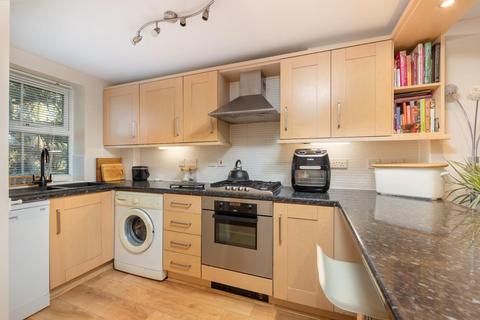 3 bedroom house to rent, Stone Close, Corsham SN13