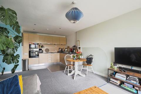 2 bedroom flat for sale, Masson Place, 1 Hornbeam Way, Manchester, Greater Manchester, M4