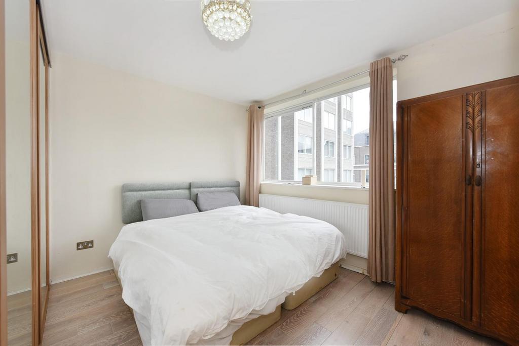 Flat 18 @ 35 George Street (14).JPG