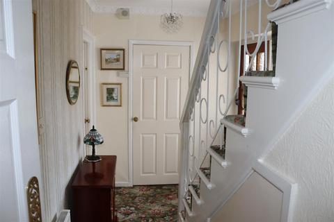 3 bedroom detached house for sale, Meadow Road, Aldridge