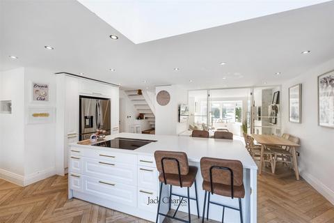 5 bedroom semi-detached house for sale, Stainer Road, Tonbridge