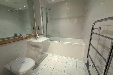 2 bedroom flat for sale, Taylorson Street South, Salford, Greater Manchester, M5
