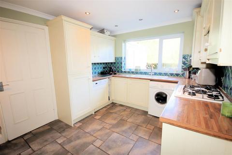 undefined, Garrett Close, Dunstable