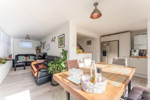undefined, Woodham Leas, Old Catton