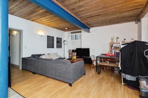 2 bedroom flat for sale, 5 Cambridge Mill, Greater Manchester, M1
