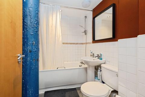2 bedroom flat for sale, 5 Cambridge Mill, Greater Manchester, M1