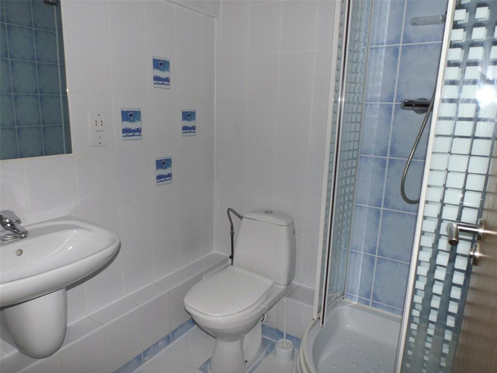En-suite Bathroom
