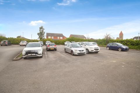 2 bedroom flat for sale, Highclere Avenue, Salford, Greater Manchester, M7