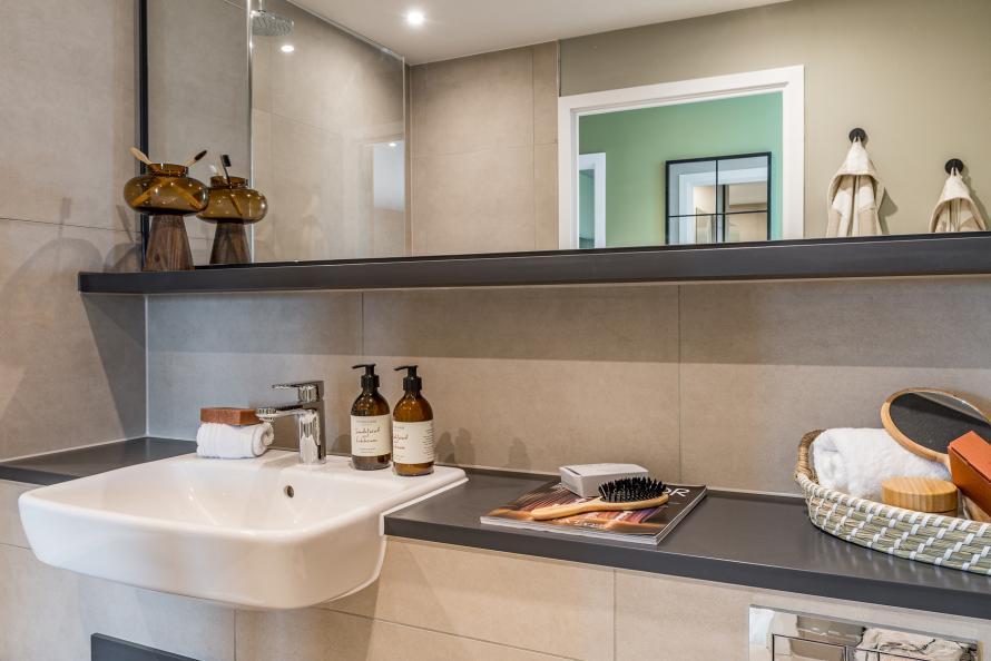 Bathroom counter close
