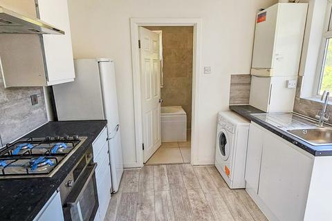 1 bedroom flat for sale, Plaistow, London, E13
